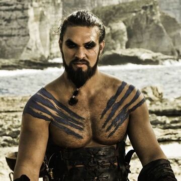 How tall is Khal Drogo?